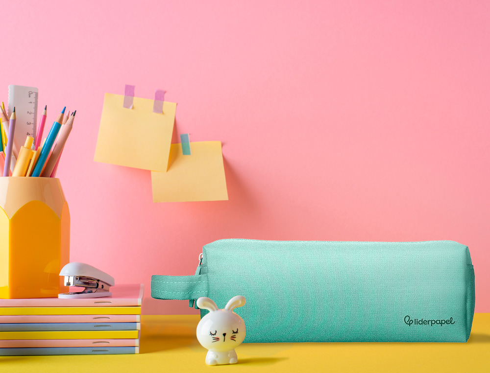 ESTUCHE PORTATODO LIDERPAPEL CLASSIC RECTANGULAR CON ASA 2 CREMALLERAS 210 X80MM VERDE MANZANA